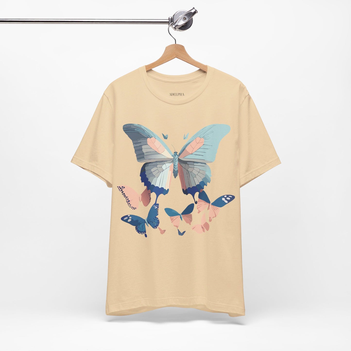 T-shirt en coton naturel avec papillon