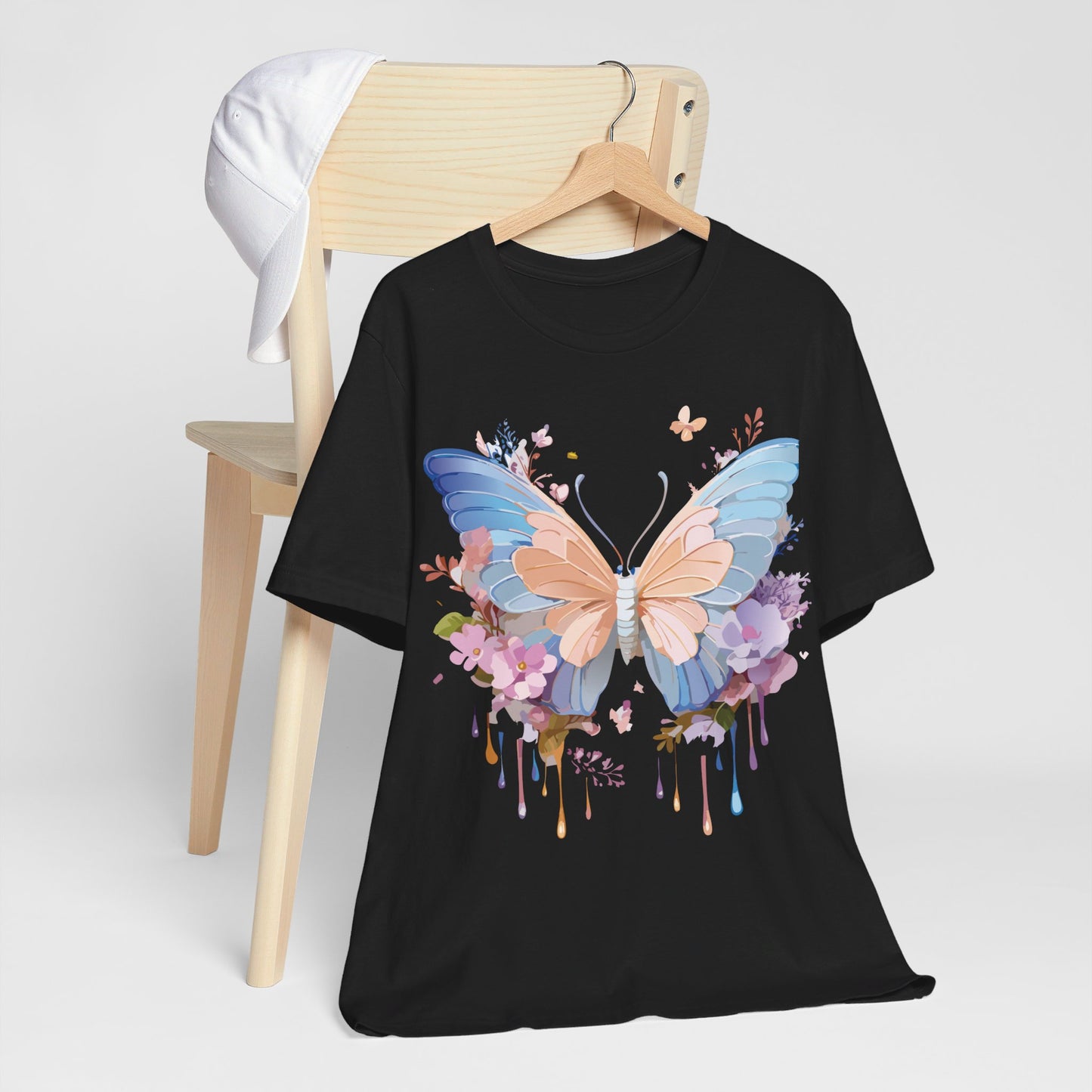 T-Shirt aus natürlicher Baumwolle mit Schmetterling