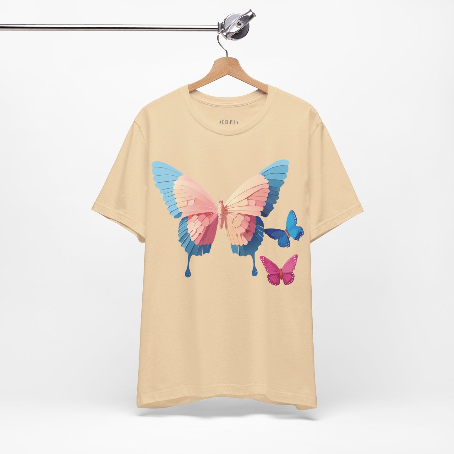 T-shirt en coton naturel avec papillon