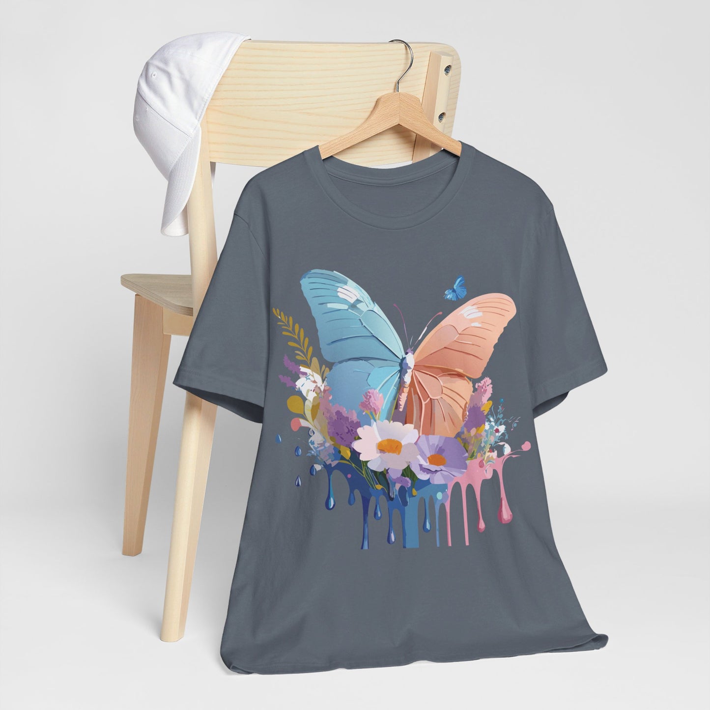 T-shirt en coton naturel avec papillon